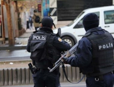 Ένας από τους δύο Γερμανούς πολίτες που συνελήφθησαν στην Τουρκία αφέθηκε ελεύθερος